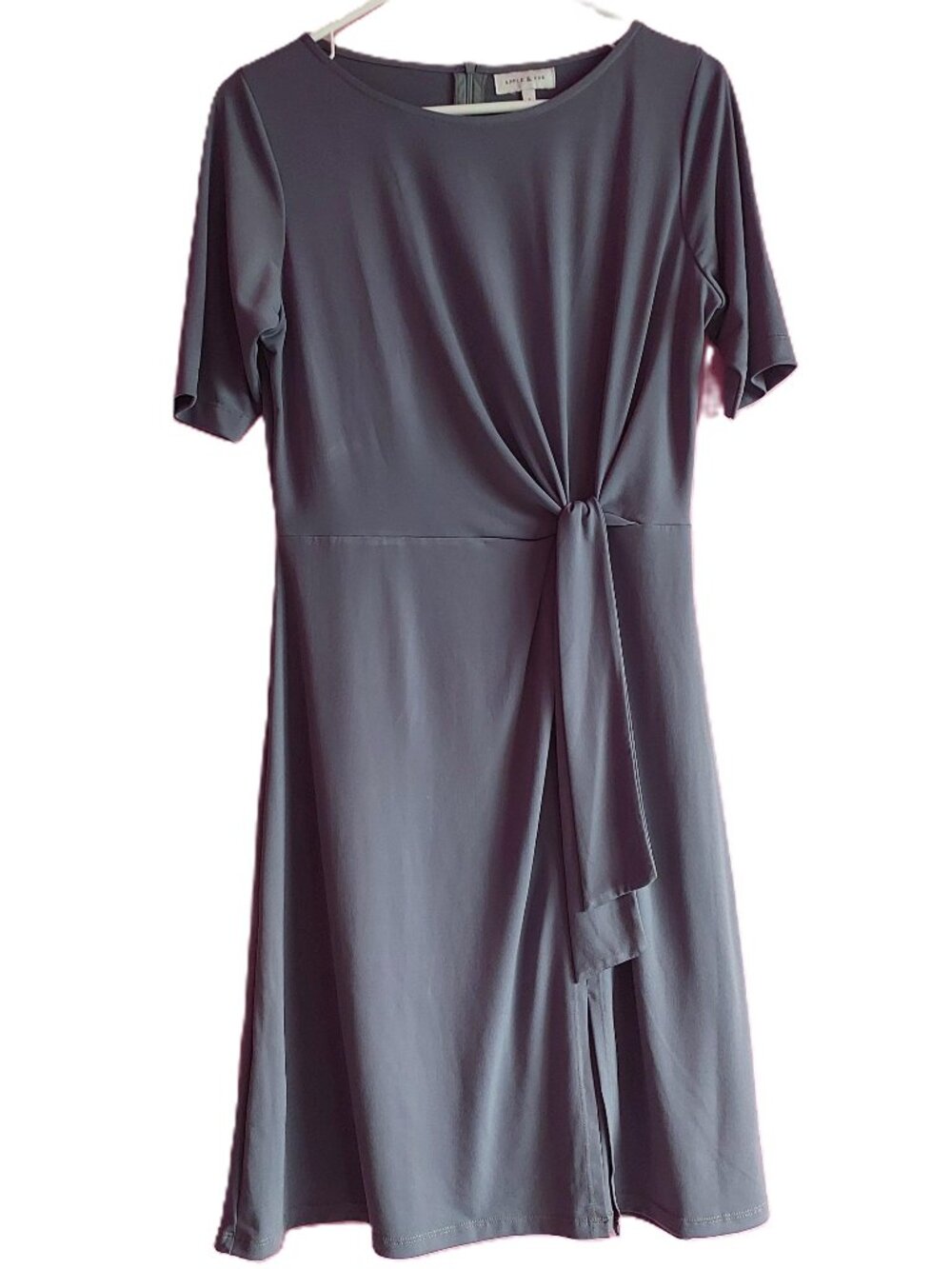 Elegant gray short sleeve knee length dress.
